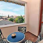 Perla Bleu 4 *