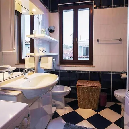 Perla Bleu 4 *