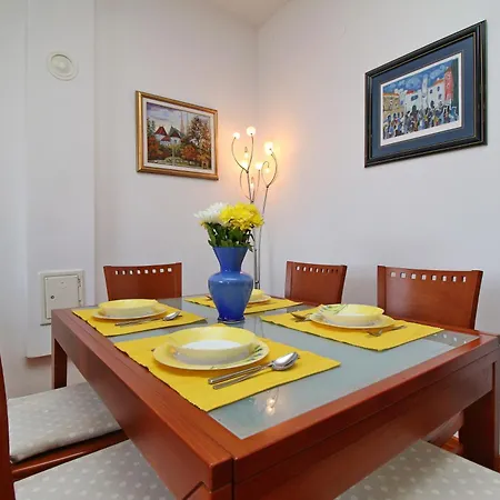 Perla Bleu 4 Apartment