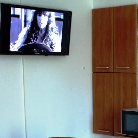 Perla Bleu 4 شقة روفينج