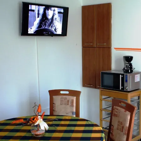 Apartament Perla Bleu 4 *